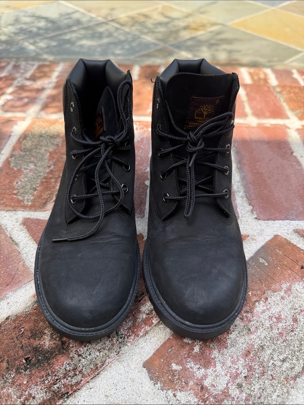 Timberland 6-Inch Waterproof Boot Black worn once